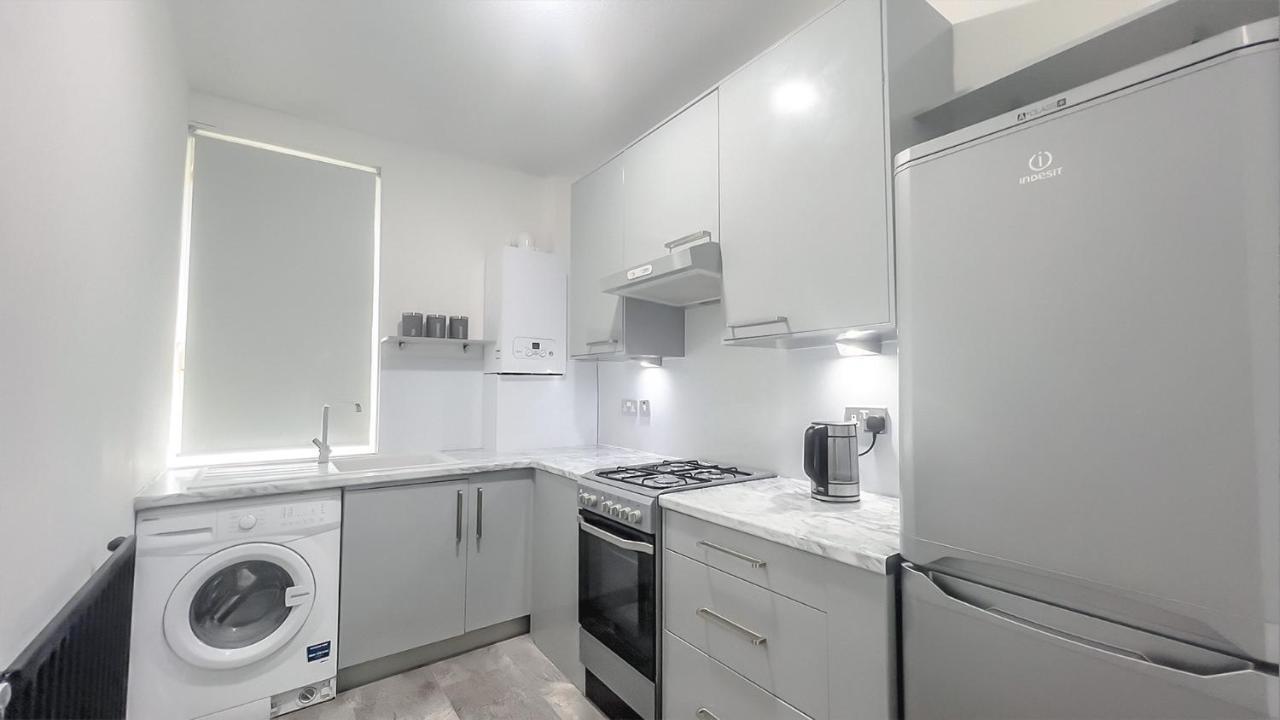 Stunning Luxury Apartment Near Motherwell Wishaw  Exteriör bild