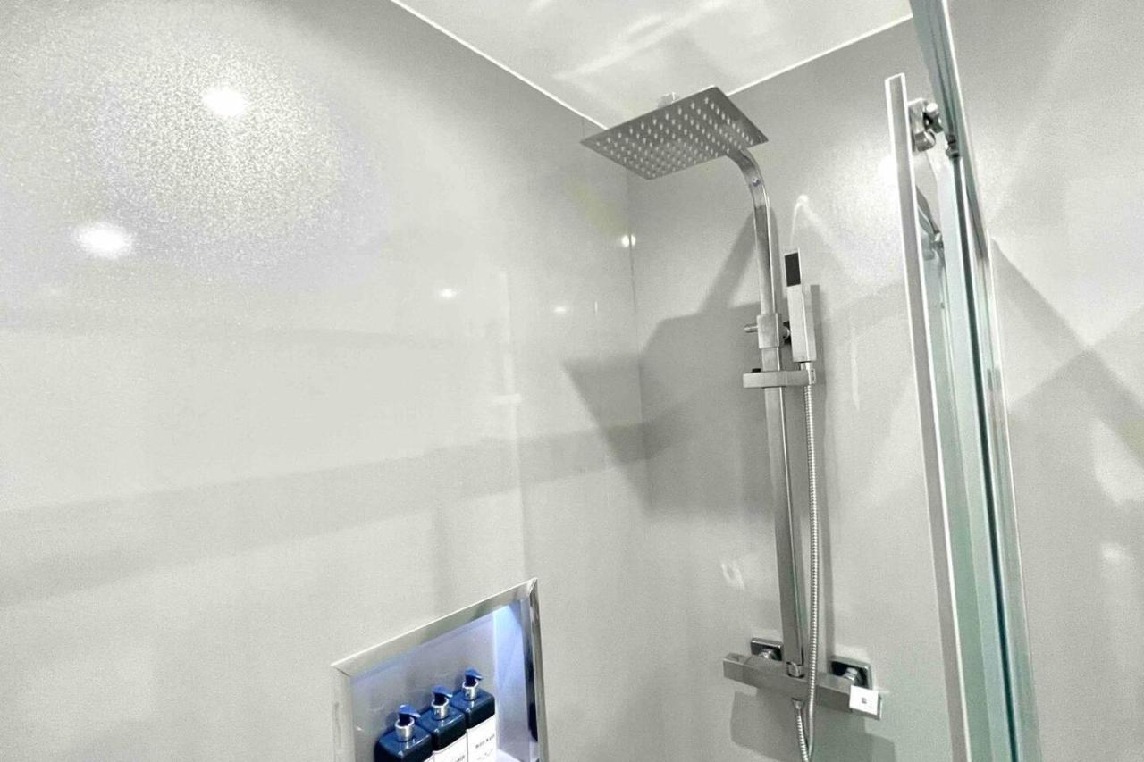 Stunning Luxury Apartment Near Motherwell Wishaw  Exteriör bild